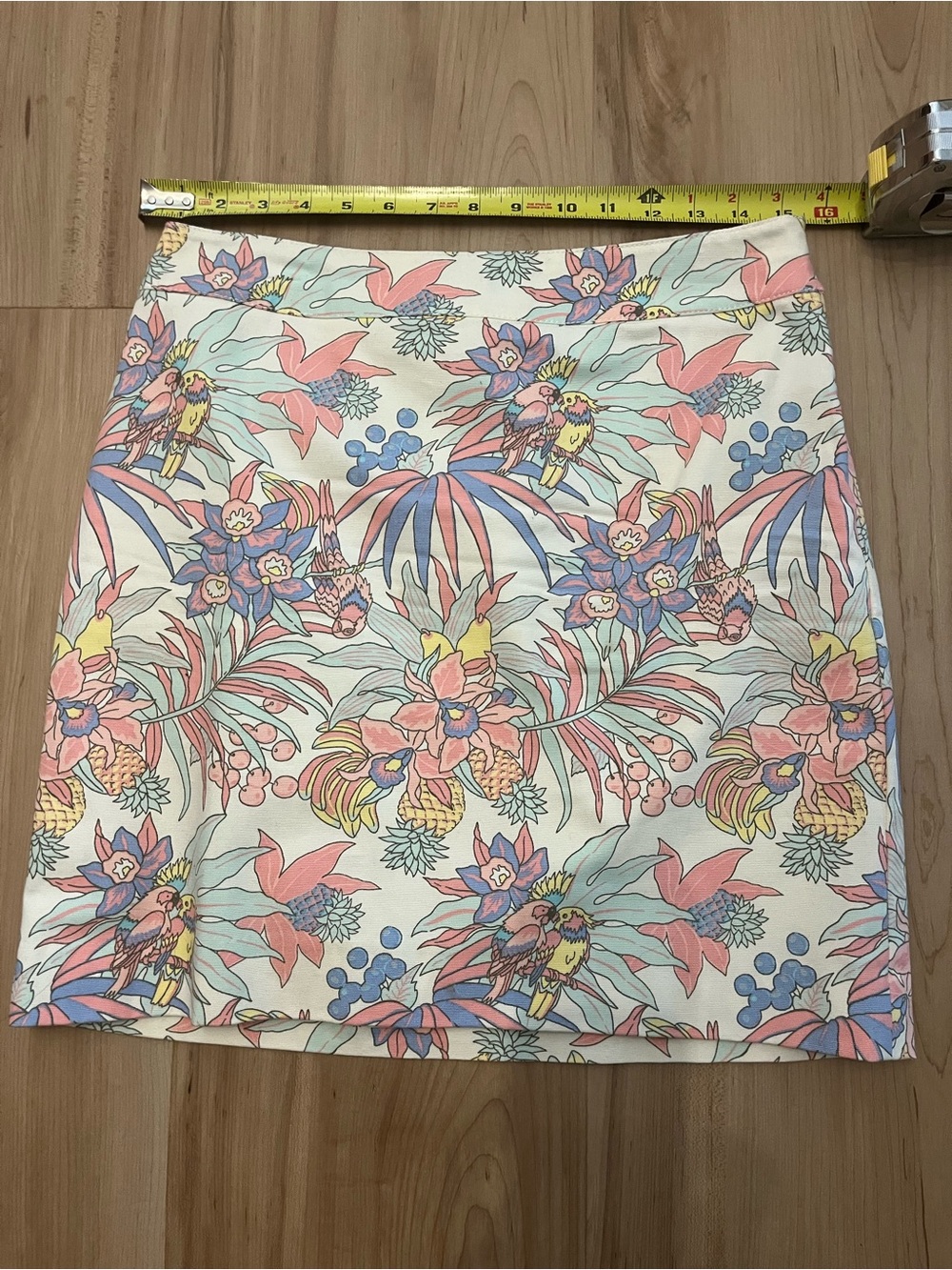 Talbots Floral Canvas A-Line Skirt featuring a tropical print of parrots 4P